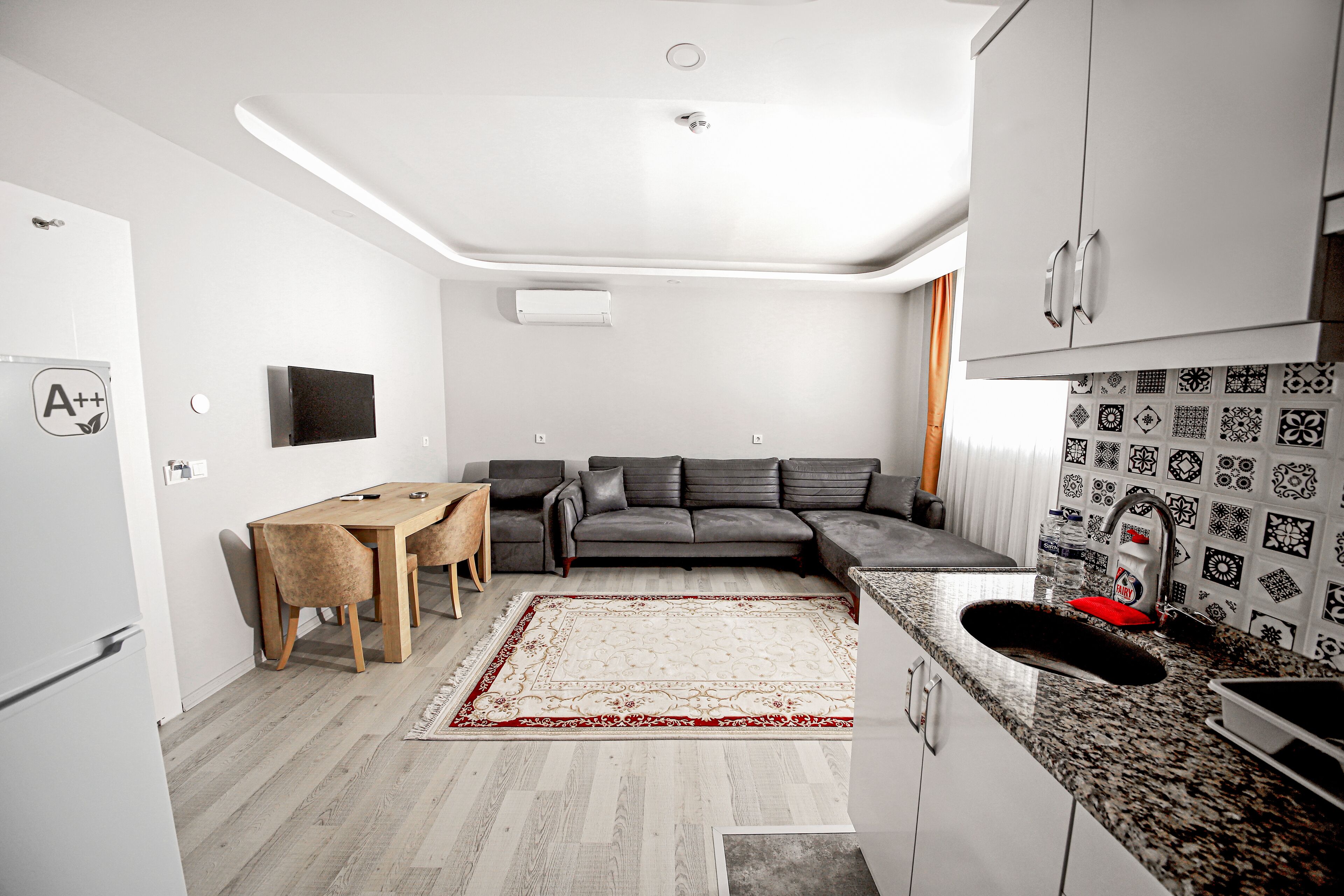 Photo - Adam Apart Hotel