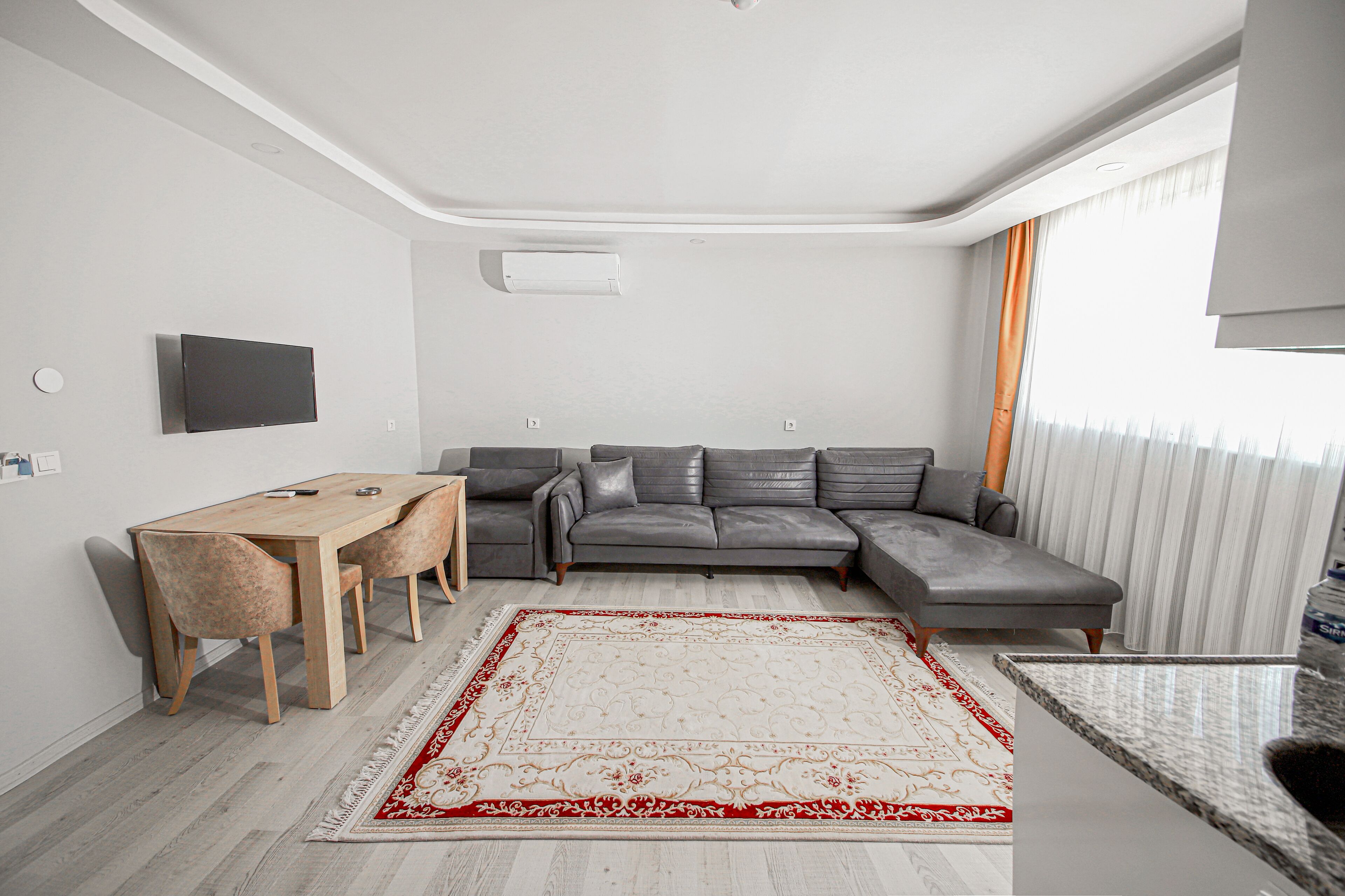Photo - Adam Apart Hotel