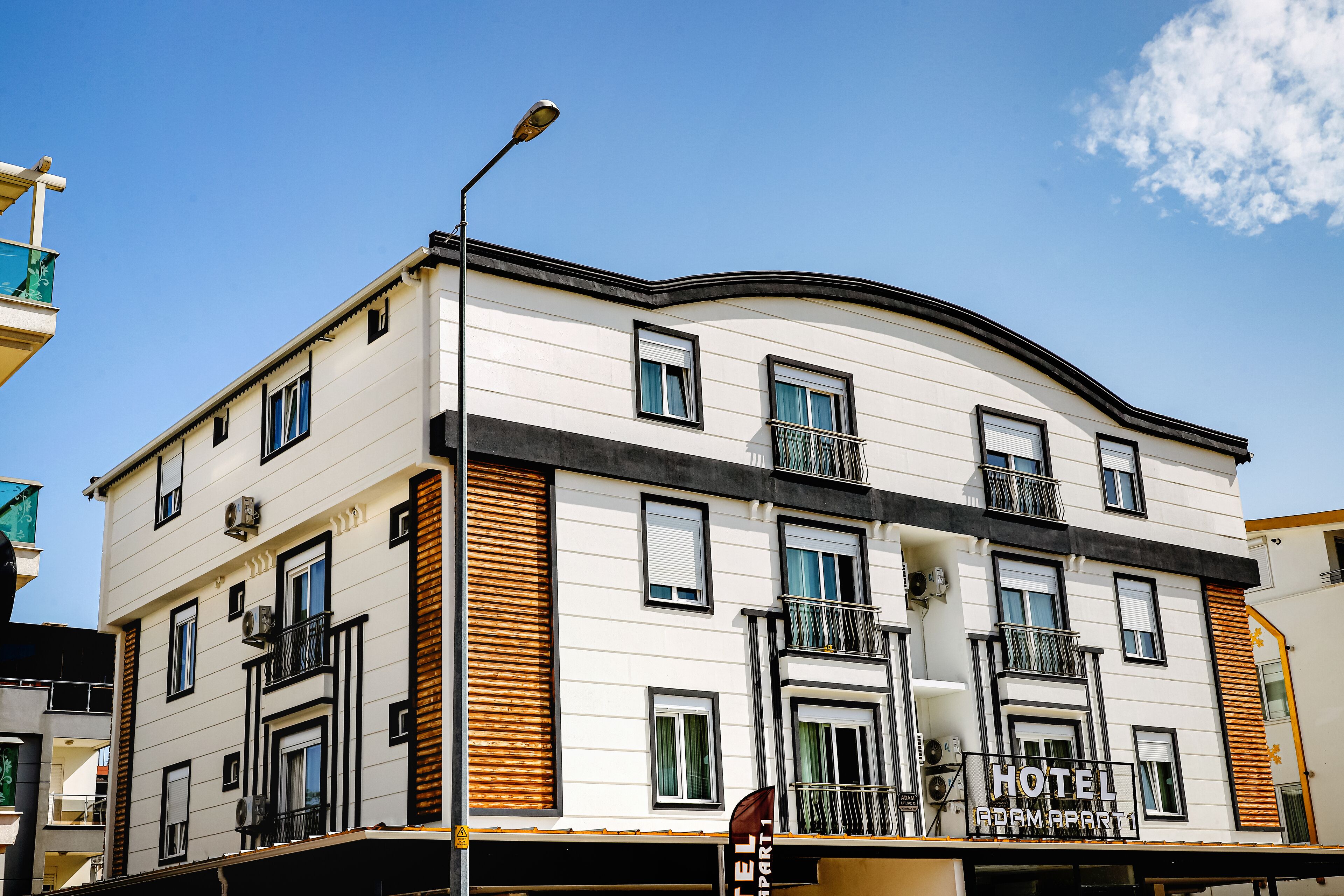 Photo - Adam Apart Hotel