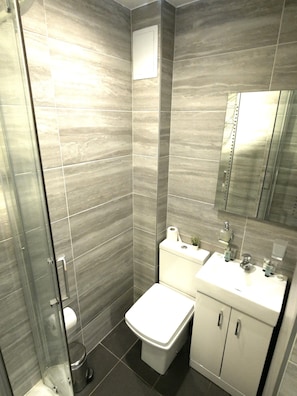 Shower, towels