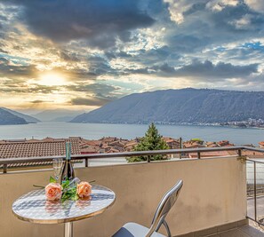 Balcony - La Luminosa (Bissone)