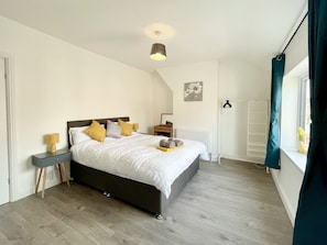 Casa, varias camas | 2 habitaciones, tabla de planchar con plancha y wifi gratis 