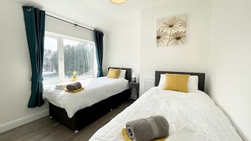 House, Multiple Beds | 2 bedrooms, iron/ironing board, free WiFi, bed sheets