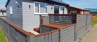 Luxury 2-bed Modern Chalet in Bridlington