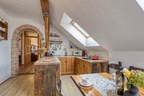 Private kitchen - Family Friendly France's Lair (Ljutomer)