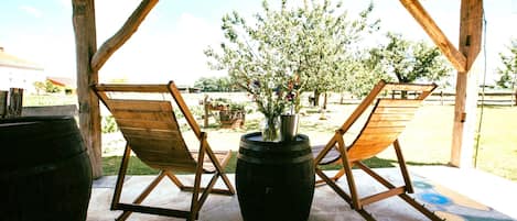 Familienapartment, Mehrere Betten (Family Friendly France's Lair) | Balkon