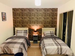 1 bedroom, desk, iron/ironing board, free WiFi