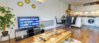 Citycentre - 2Br - Free Parking - Wifi - 2baths