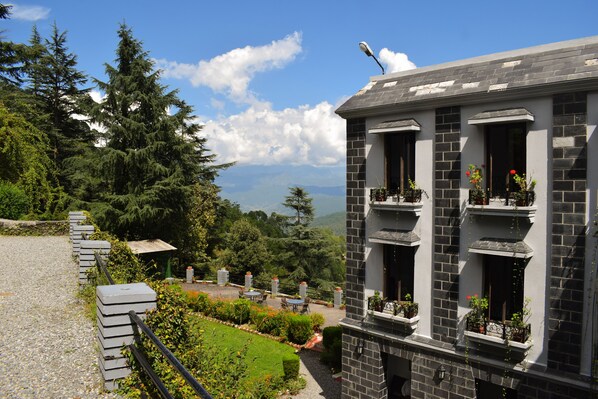 Exterior - Sun N Snow Inn By Leisure Hotels (Somashwar)