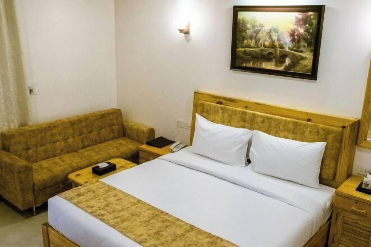 Bügeleisen/Bügelbrett, kostenloses WLAN, Bettwäsche