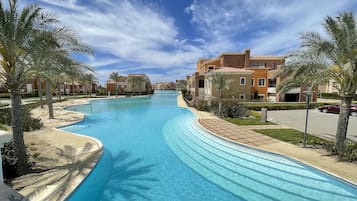 3 outdoor pools