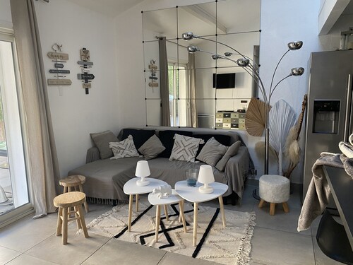 Comfortable farmhouse 200m from the beach and golf course