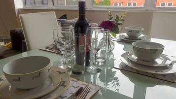 Apartment, 2 Queen Beds | Private kitchen | Fridge, microwave, oven, stovetop