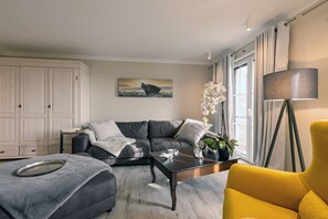 Luxury Apartment | Living area