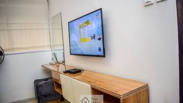 1 chambre, fer et planche à repasser, Wi-Fi gratuit, draps fournis