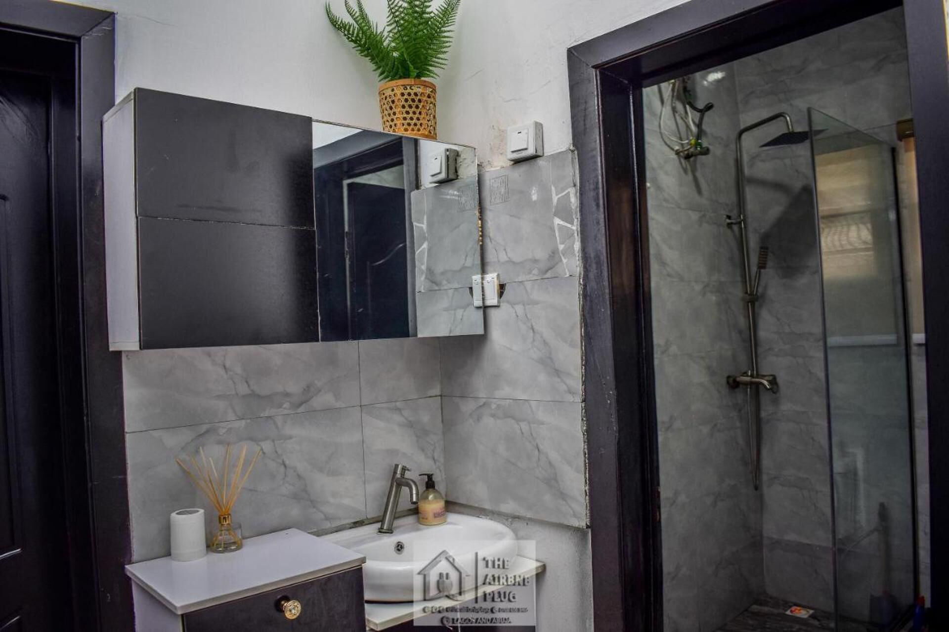 Apartment | Bathroom
