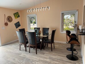 Dining - Quietest Private Beach in Fort Myers Beach (Fort Myers Beach)