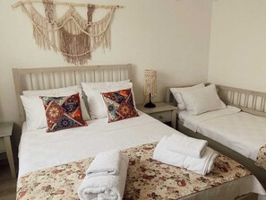 Family Triple Room | 1 bedroom, free WiFi