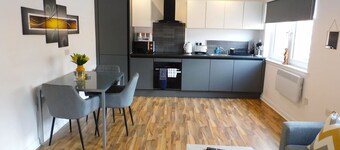 Newly refurbished 1 bed Apt in Hamilton  Close to station and local amenities