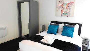 2 bedrooms, iron/ironing board, WiFi, bed sheets