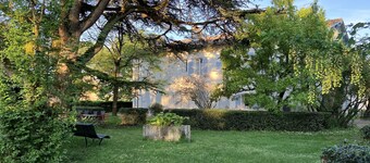 Luxurious, fully renovated 380 m2 country house 25 km from Toulouse