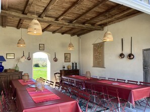 Banquet hall