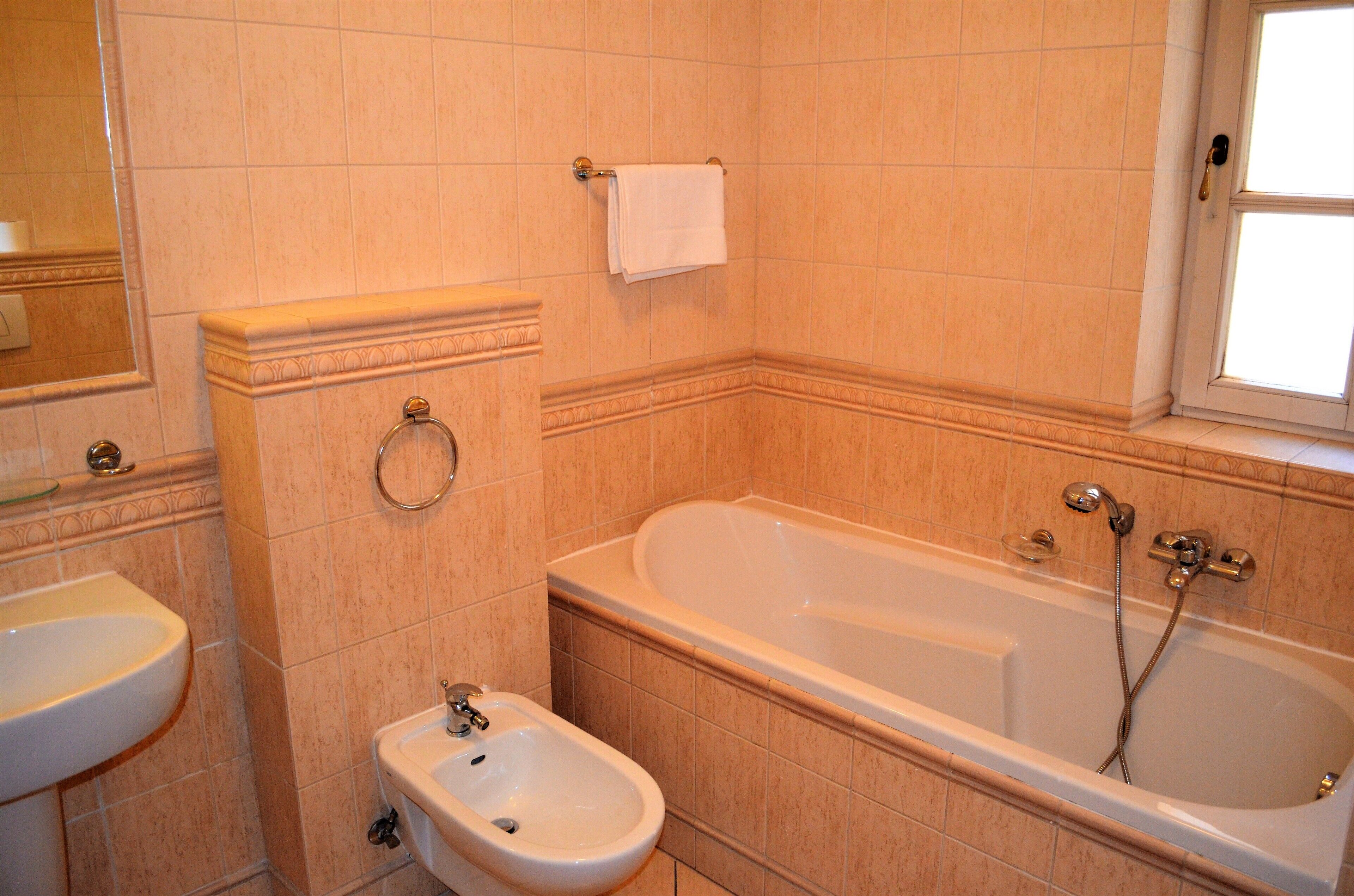 Classic Room | Bathroom | Towels