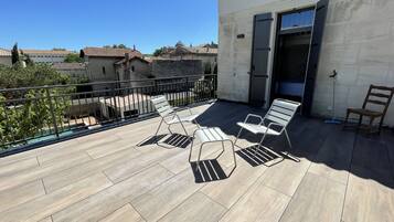 Superior Double Room, 1 King Bed | Terrace/patio