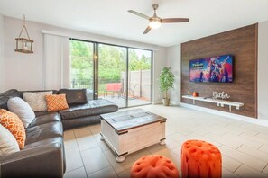 Smart TV - 3 Bedrooms, 2.5 bathrooms Townhouse (Kissimmee)