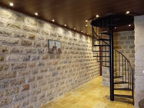 Interior - Great views specially at sunset alot of trees Surrounding it (Mount Lebanon Governorate)