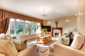 TV - 4 Bed in Croyde (oc-windy1) (Croyde)