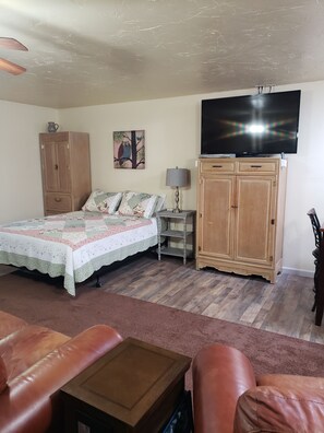 1 Schlafzimmer, WLAN, Bettwäsche