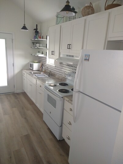 The Pelican at Magnolia Beach
