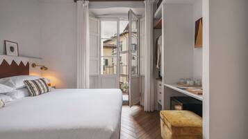 Classic-Zimmer | Minibar, Zimmersafe, Schreibtisch, Verdunkelungsvorhänge