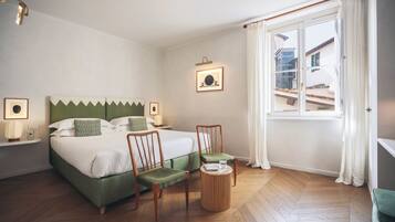 Classic-Zimmer | Minibar, Zimmersafe, Schreibtisch, Verdunkelungsvorhänge