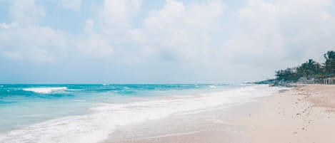 Nära stranden och strandhanddukar
