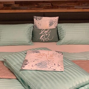 3 Schlafzimmer, Bügeleisen/Bügelbrett, WLAN, Bettwäsche