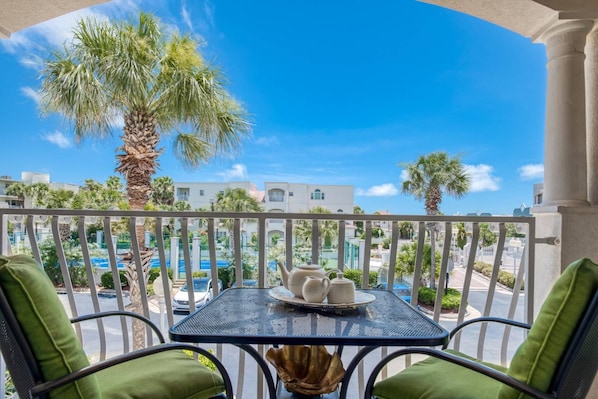 Condo (Montego Bay) | Exterior