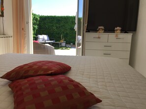 2 Schlafzimmer, Bügeleisen/Bügelbrett, kostenloses WLAN