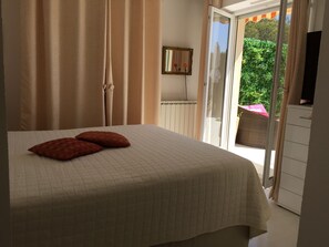 2 habitaciones, tabla de planchar con plancha y wifi gratis
