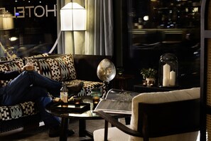 بار (في المنشاة)