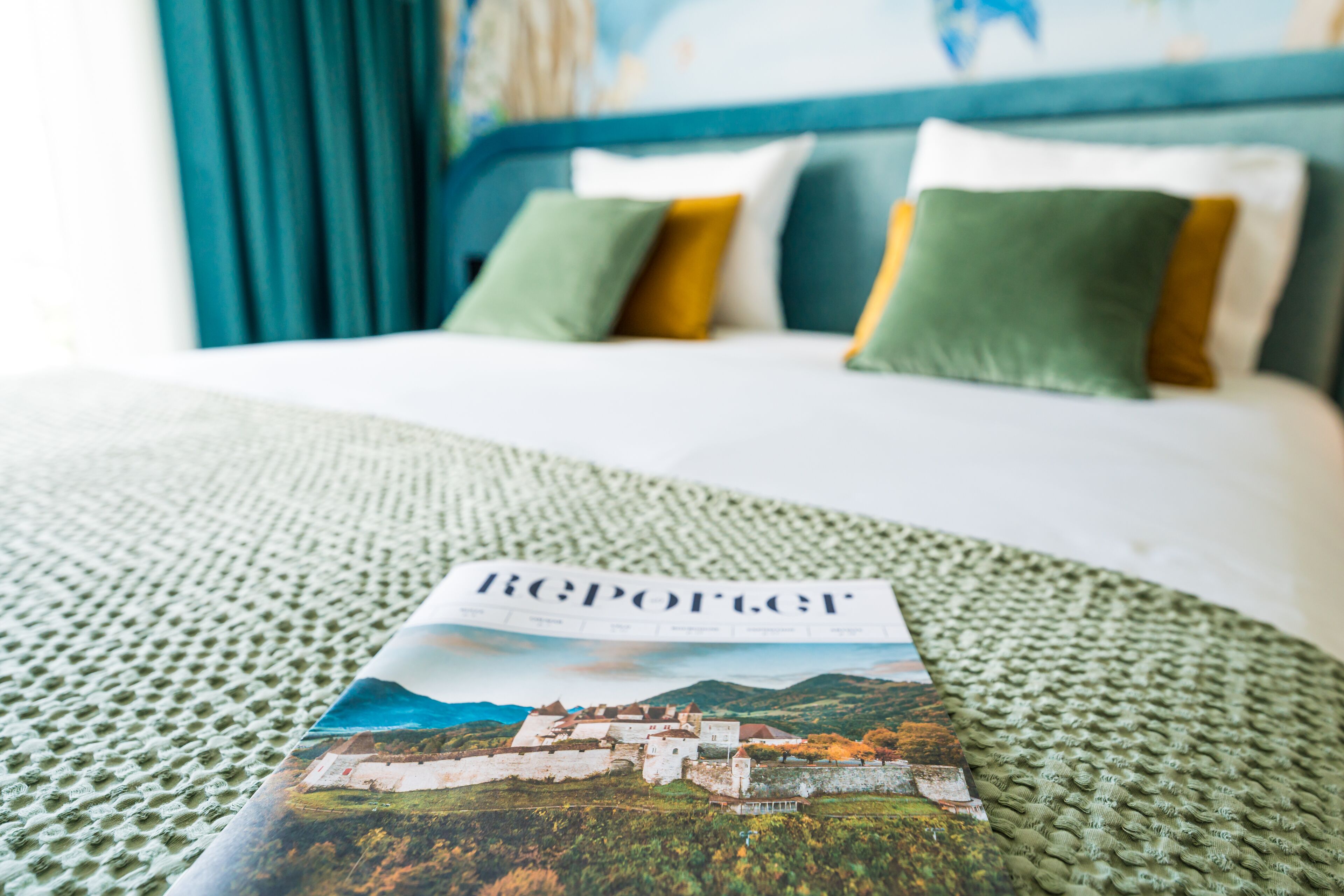 ミニバー、セーフティボックス (室内)、遮光カーテン、防音設備