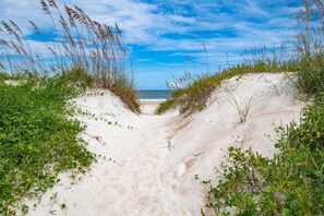 House (Golden Mile Beach Retreat) | Exterior