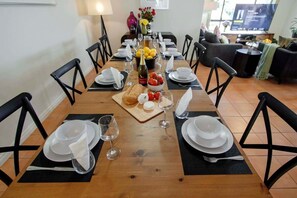 Dining - Adelaide Hills 4 bed home near Hahndorf Mt Barker (Nairne)