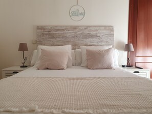 Superior Room, 1 Double Bed | Free WiFi, bed sheets - ToledoRooms Palacios (Toledo)