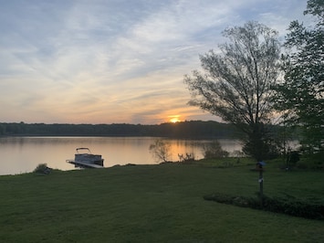 Image of Large Lake Home - 15 min from South Haven