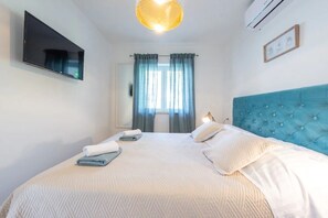 1 bedroom, iron/ironing board, travel crib, free WiFi