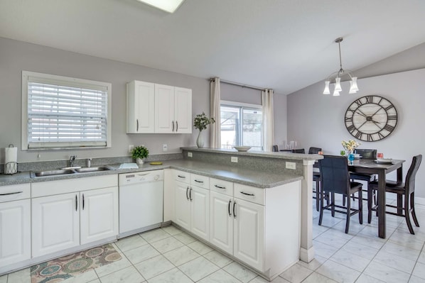 Casa (Sunburst Shore) | Esterni