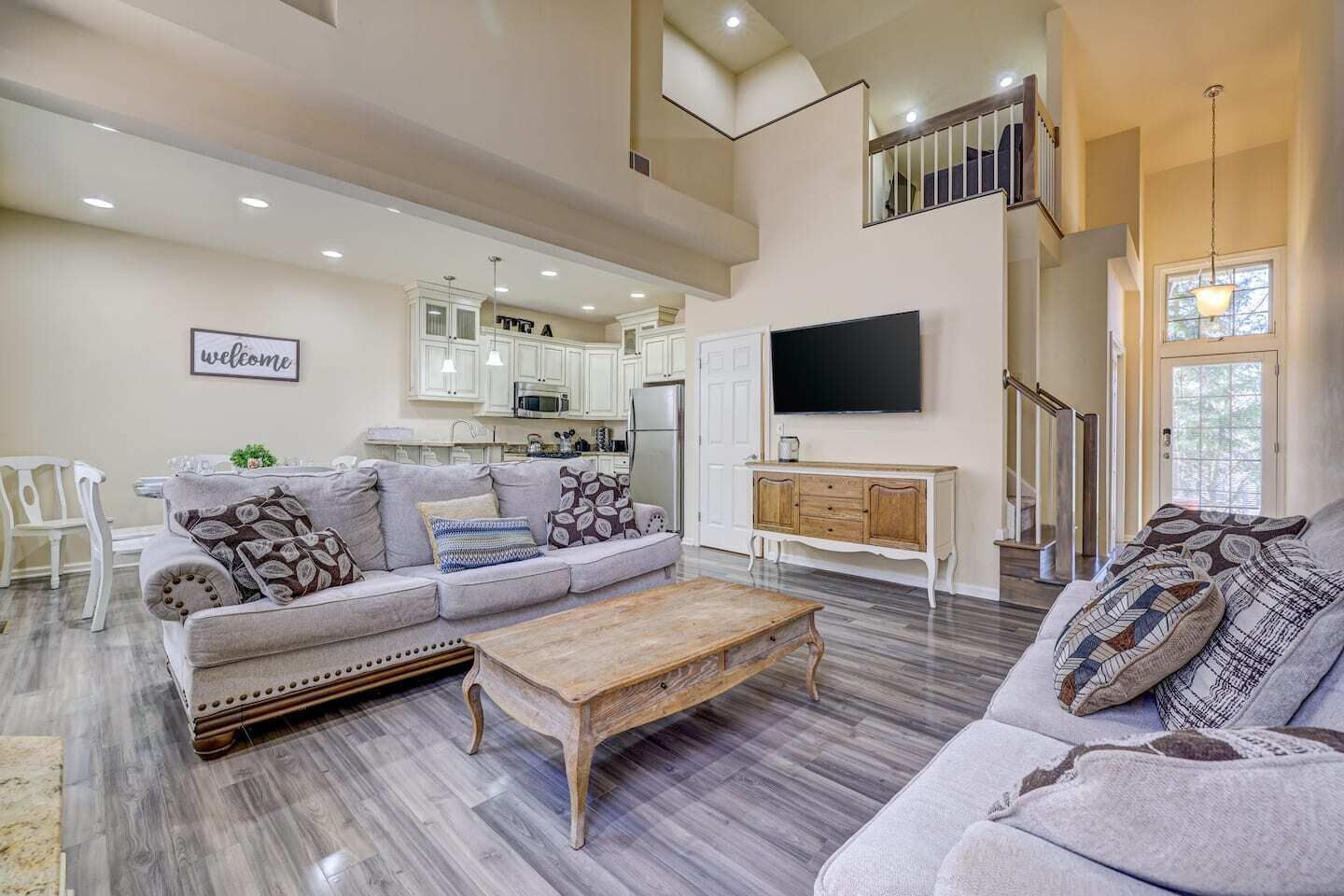 Smart TV, chimenea y videojuegos 