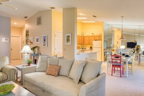 Condo (Canopy Shore) | Exterior